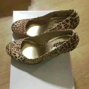 UNLISTED 4” Stiletto Leopard Print heels